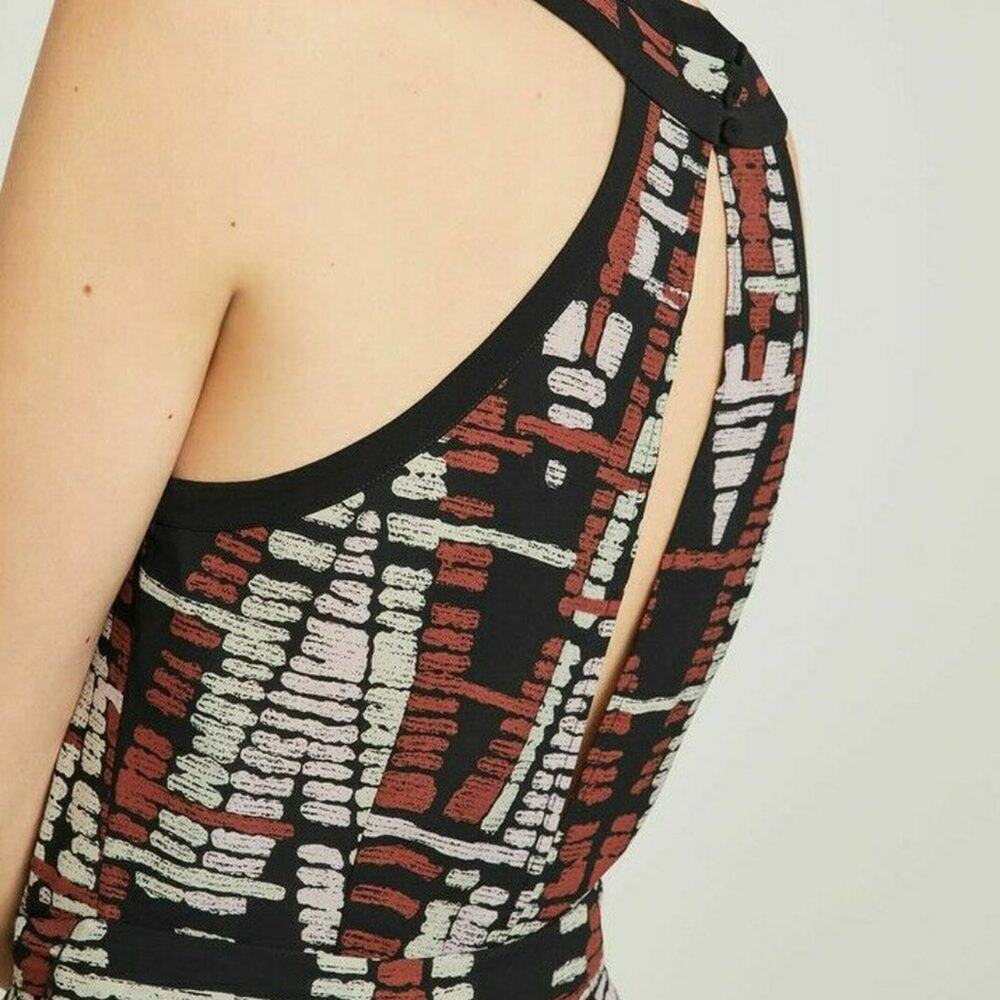 BCBGMAXAZRIA ABSTRACT CHEVRON PRINT HALTER SLEEVELESS ROMPER XS - Picture 5 of 10